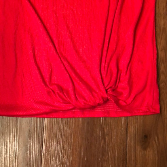 Knot front red tank size M - Picture 4 of 7